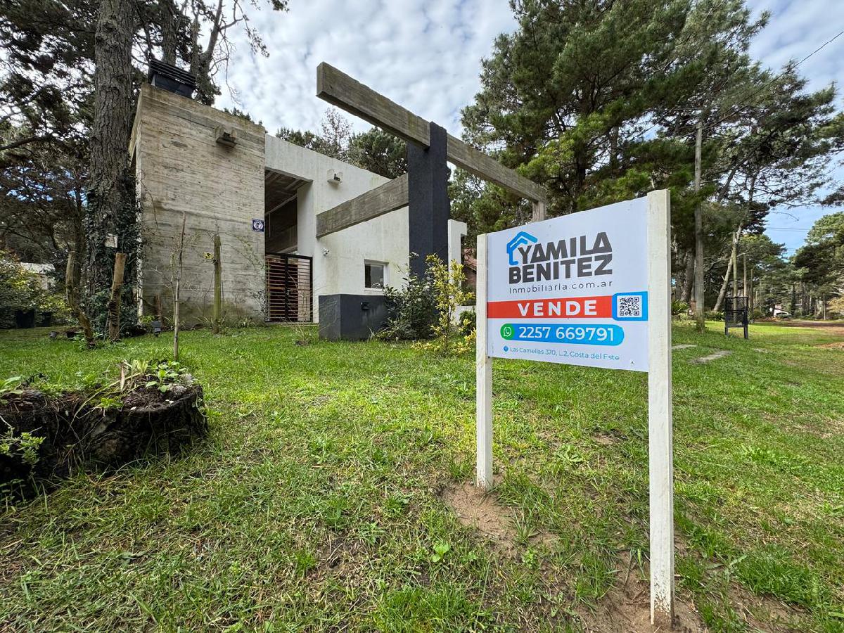 CASA DE CATEGORIA DE 4 AMBIENTES A ESTRENAR