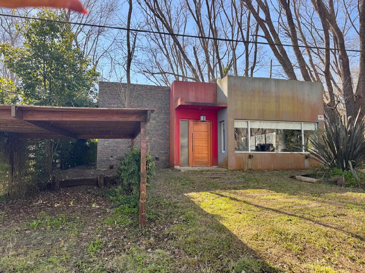 CASA DE 3 AMBIENTES