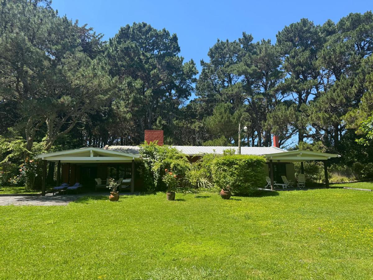 CASA DE 5 AMB EN BARRIO LA RESERVA - P/ 8 PAX