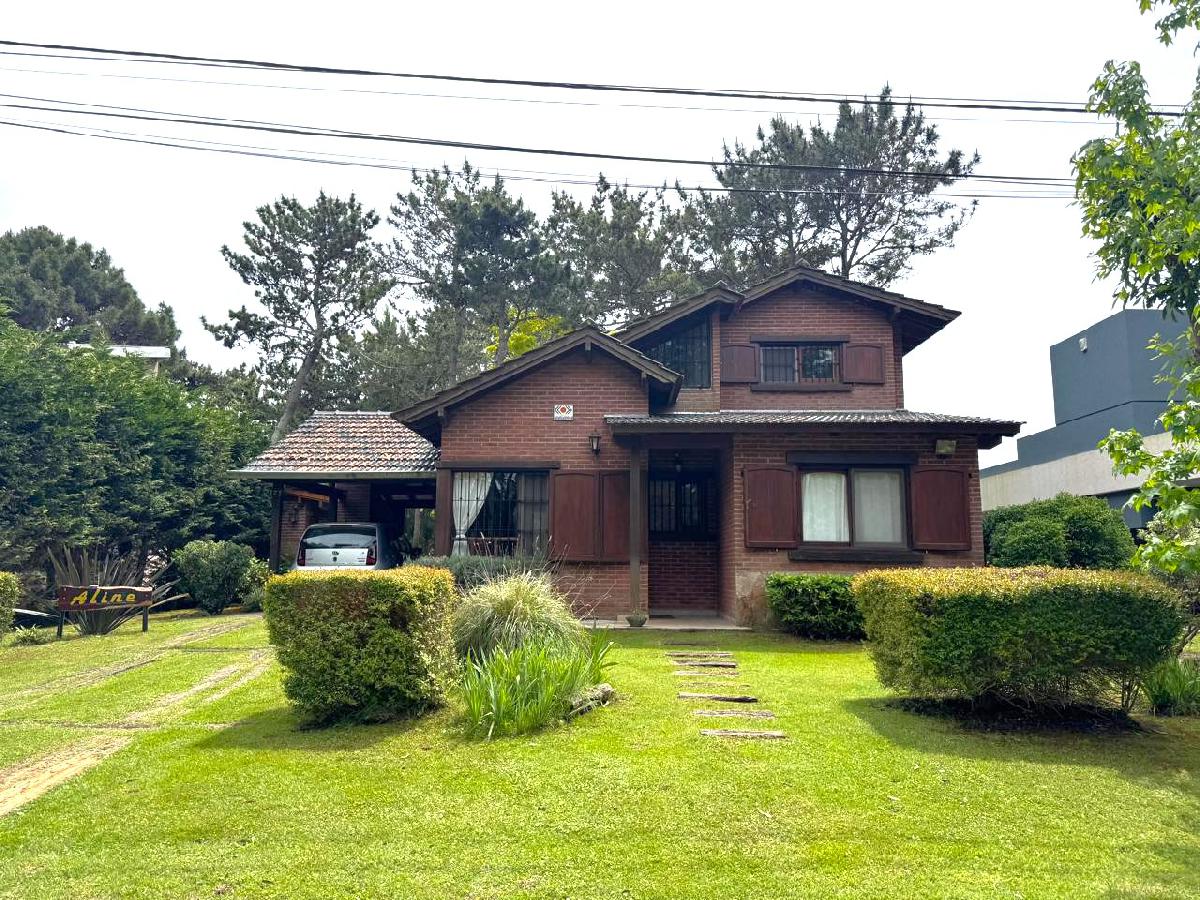 HERMOSA CASA DE 4 AMB PARA 8 PAX