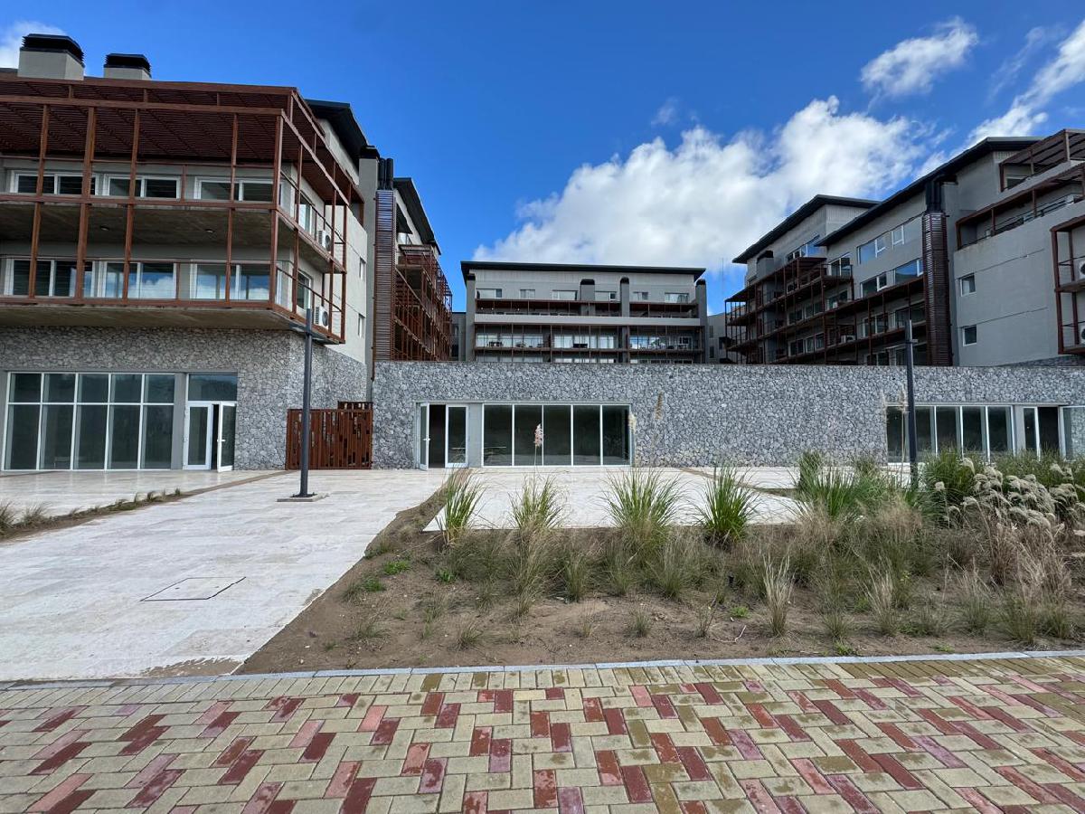LOCAL EN ALQUILER ANUAL PEATONAL ALMARENA