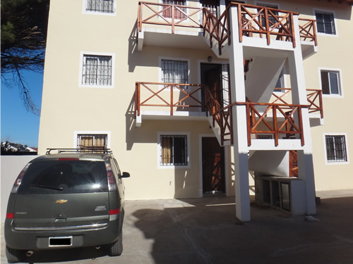 Departamento en 1er piso a mts del mar