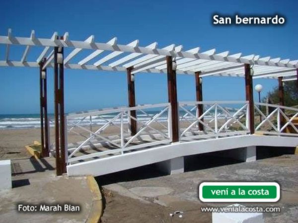 Bajada a la playa en San Bernardo