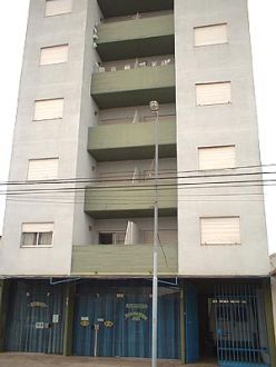 Apart Hotel A y M *