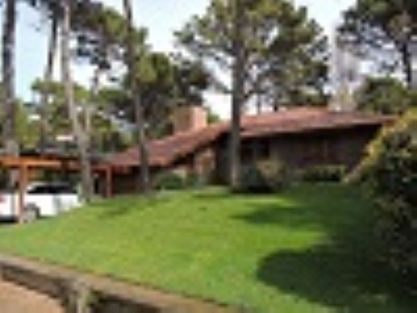 Chalet para 4 personas.Pinamar Norte