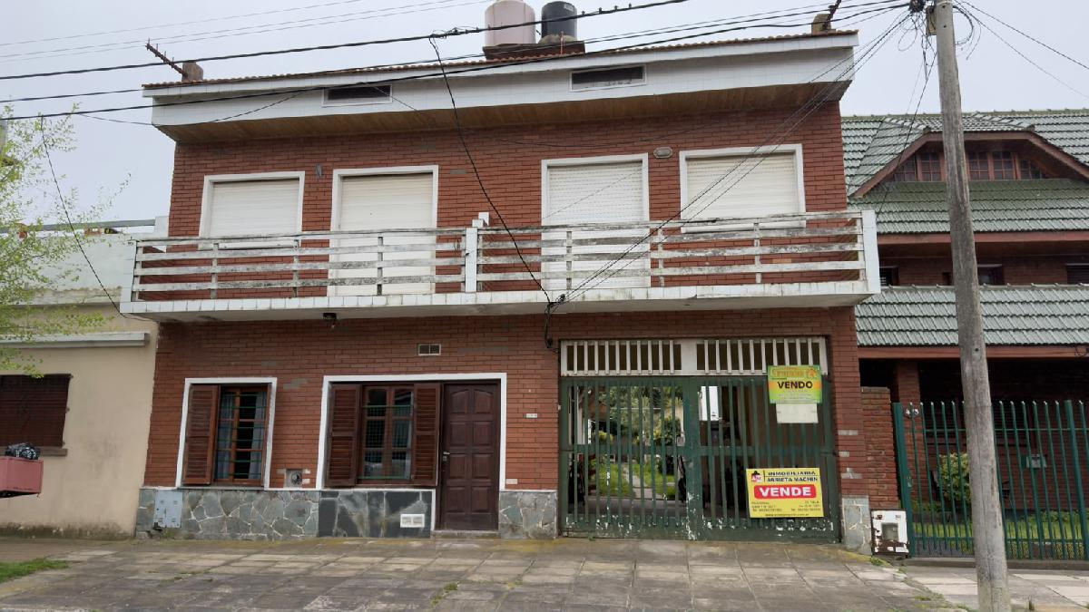 OPORTUNIDAD - 2 DPTOS DE 1 AMB EN BLOCK